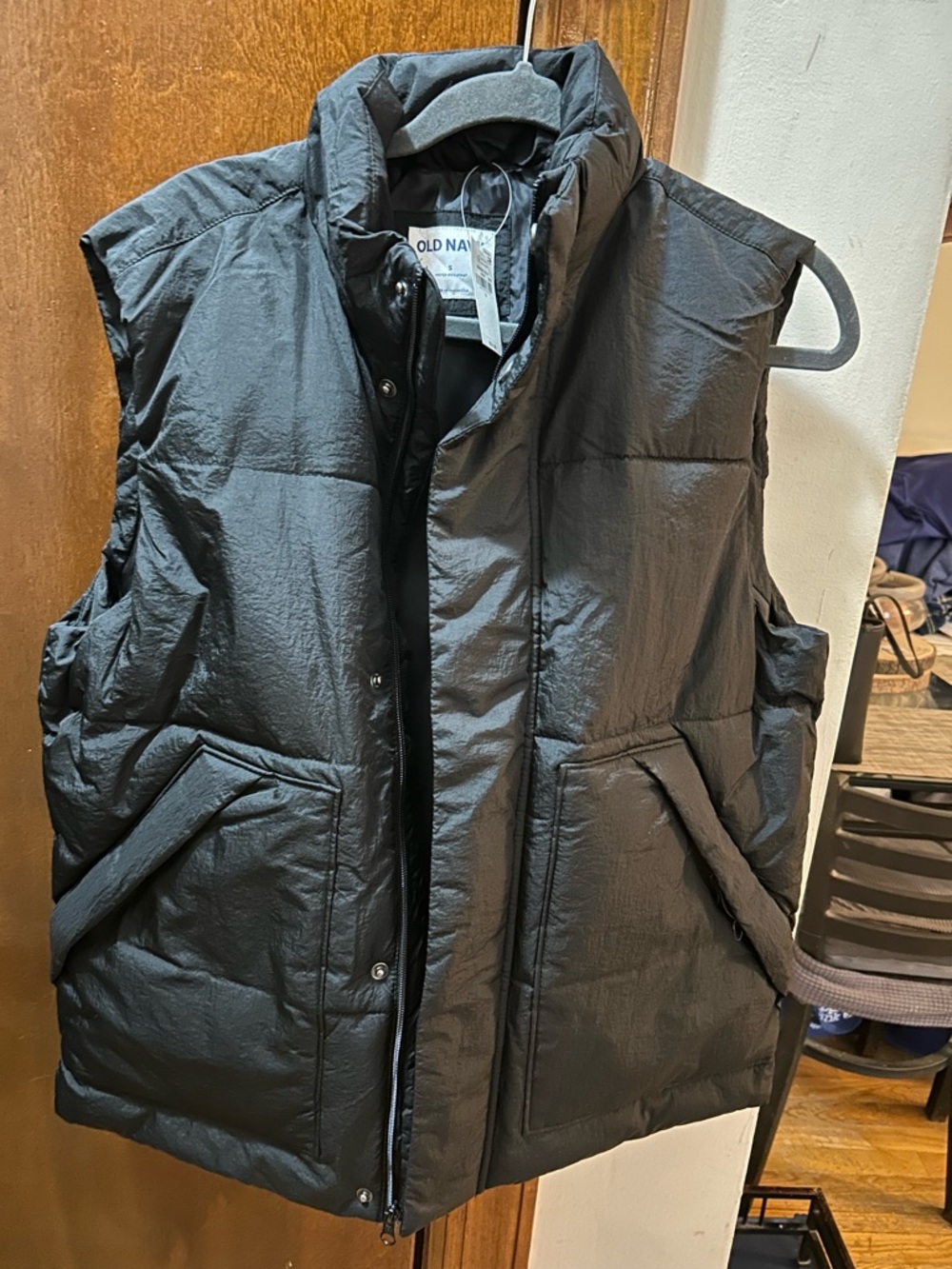 Old Navy Men’s Black Quilted Puffer Vest with Stand Collar